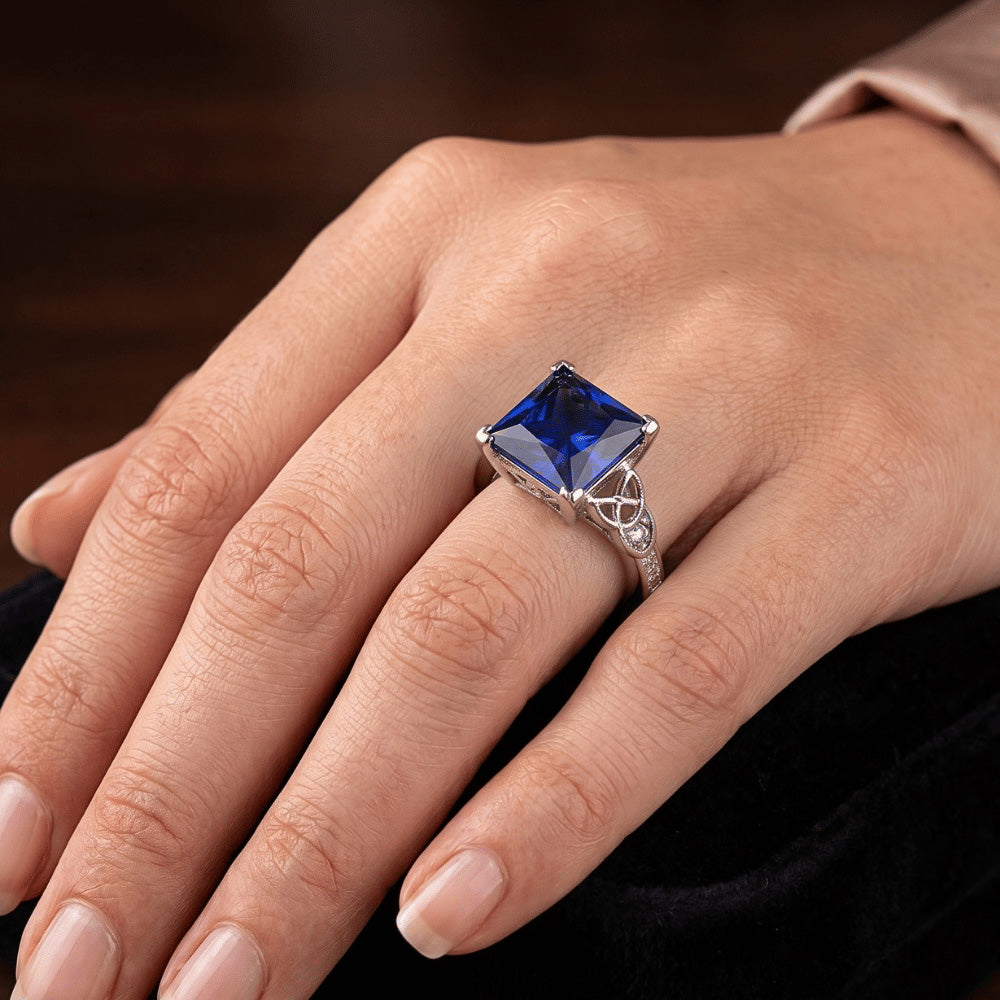 Vintage Style Ceylon Sapphire & Natural Earth Mined Diamond Ring 5.25 Carats Gold 14K