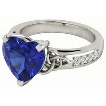 natural round sapphire 3.50ct ring close up detail