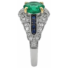 Natural Colombian Emerald Gemstone Ring 2.50 ct 14K – top view