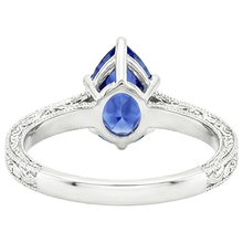 natural round sapphire 4.25ct ring top view