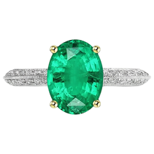 Handcrafted Fine Emerald Gemstone Ring 3.50 ct – profile view