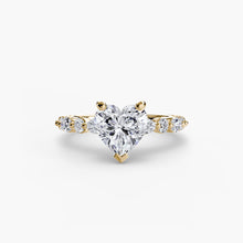 Earth-Mined Fine Diamond Setting – detail view