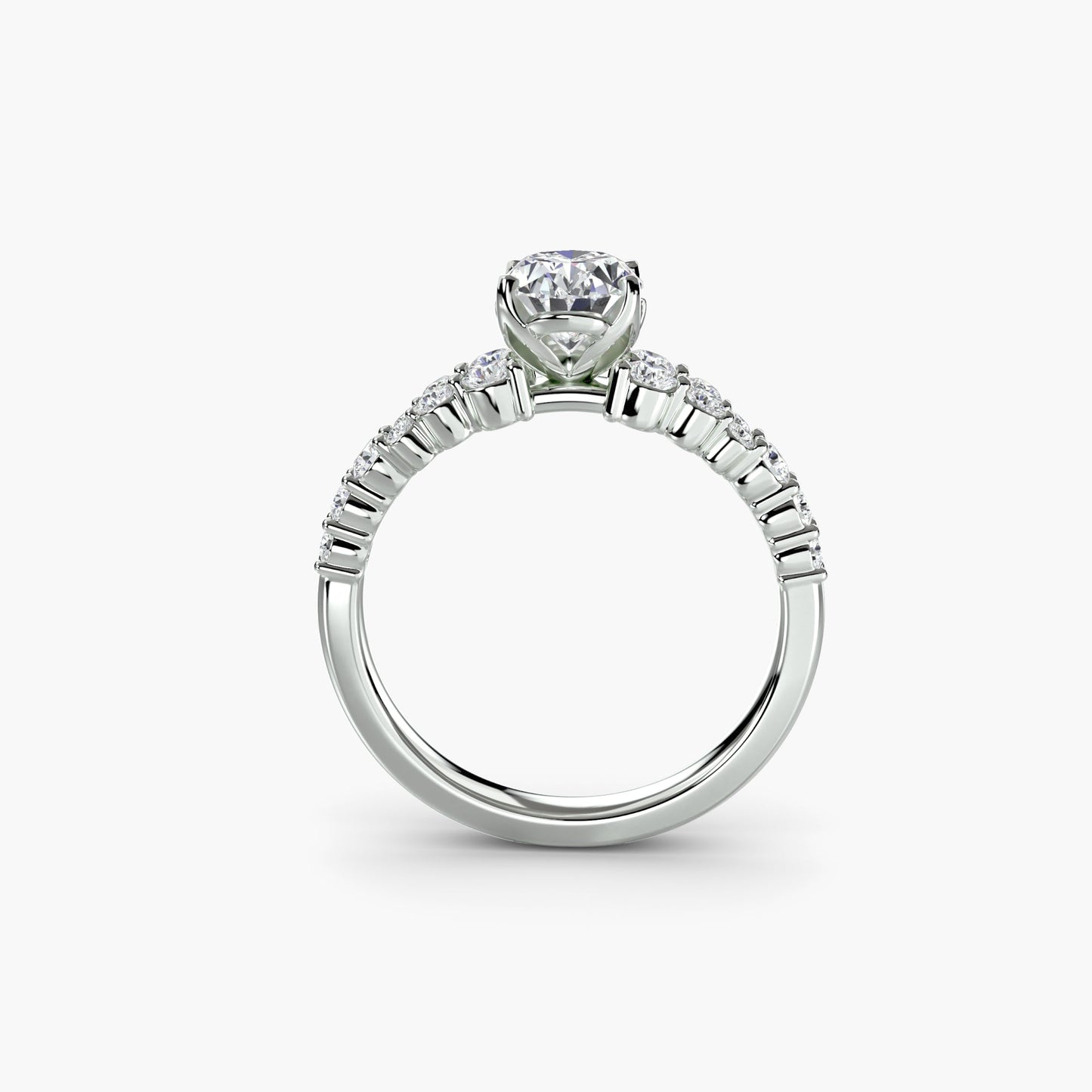 Round Cut Gemstone ring in Gold – front view