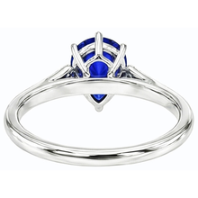 natural round sapphire 1.75ct ring close up detail