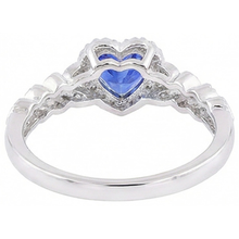 natural round sapphire 2.50ct ring on white background