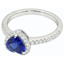 natural round sapphire 3ct ring close up detail