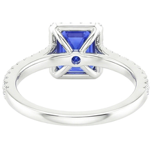 natural emerald sapphire 4.25ct ring close up detail
