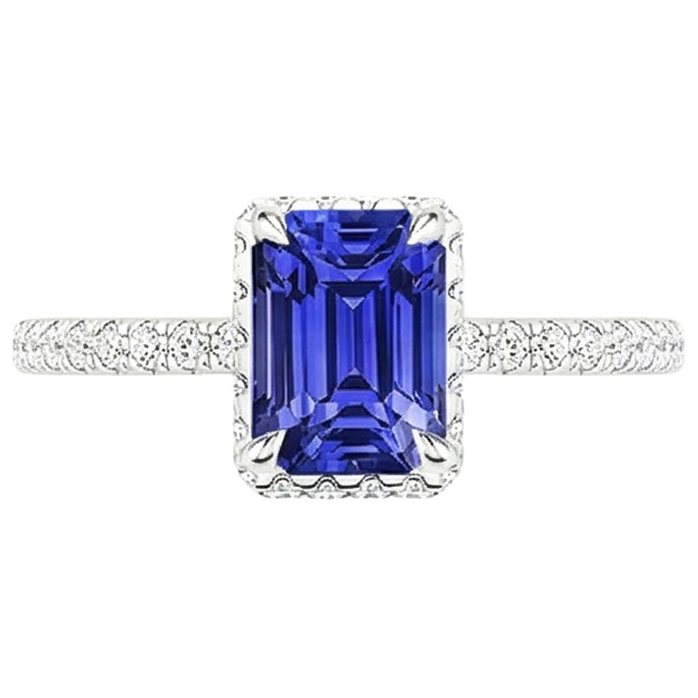 natural emerald sapphire 4.25ct ring on white background