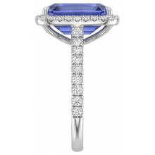 natural round sapphire 4ct ring top view