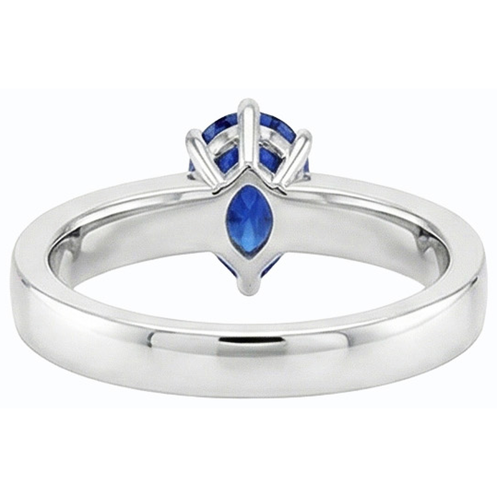 natural pear sapphire 1ct ring close up detail