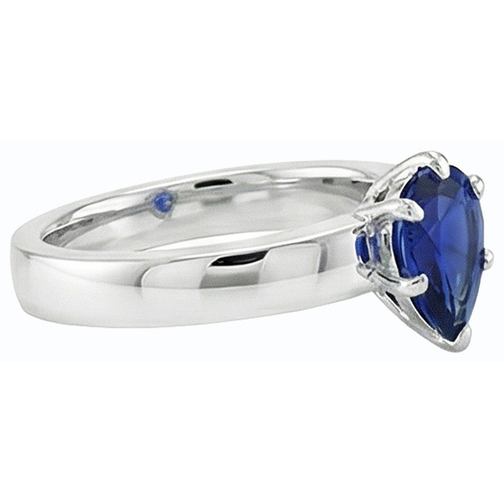 natural pear sapphire 1ct ring on white background