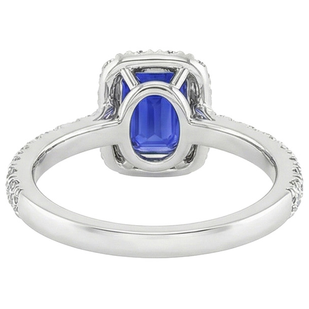 natural emerald sapphire 5ct ring close up detail