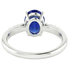 natural round sapphire 3.50ct ring top view