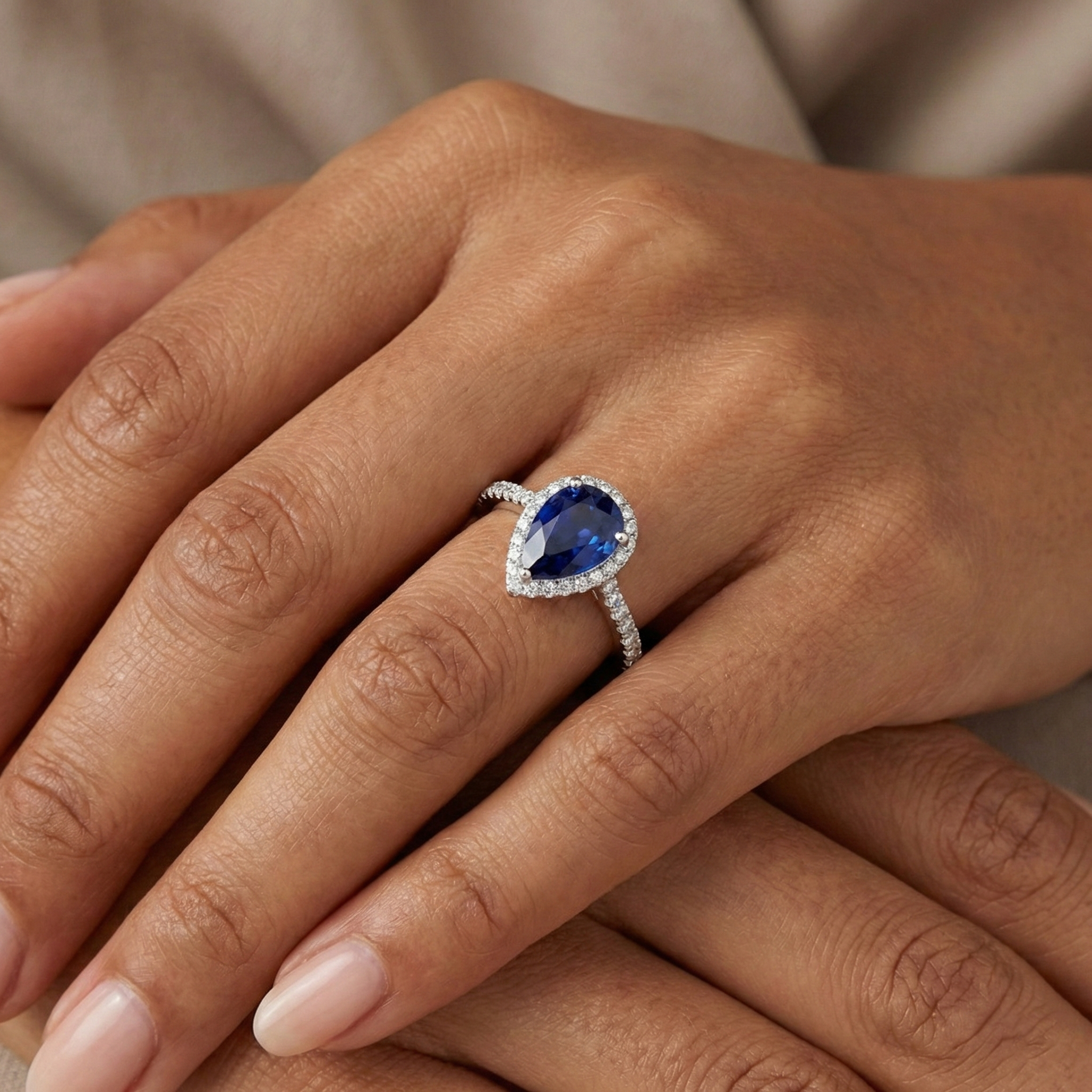 natural round sapphire 3.50ct ring with diamond accents