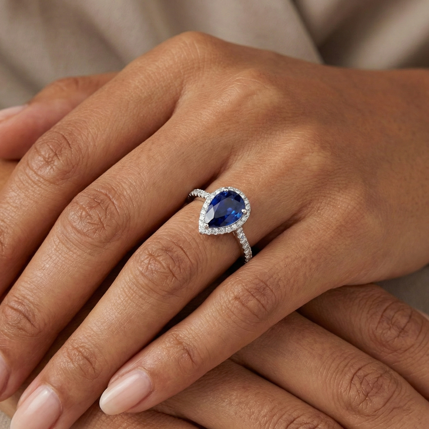 natural round sapphire 3.50ct ring with diamond accents