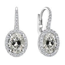 Real Diamond Stud Earrings – main view