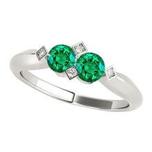 Elegant Fine Emerald Gemstone Ring 1 ct – main view