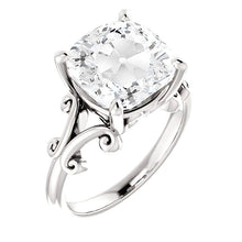 Cushion Cut Diamond ring in 14K White Gold – front view