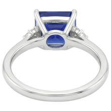 Women Engagement Ring Blue Sapphire and Natural Earth Mined Diamond 5.25 Carat
