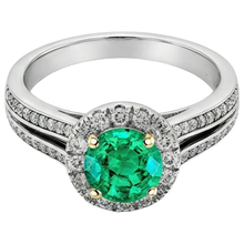 Genuine Fine Emerald Precious Stone Ring – front view