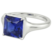 natural princess sapphire 5ct ring on white background