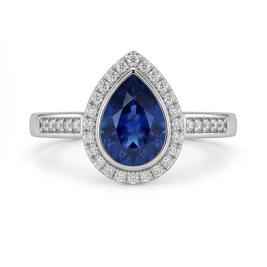 natural round sapphire 3ct ring close up detail