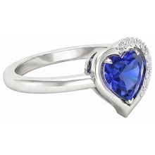 natural round sapphire 2ct ring top view