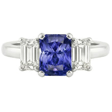 natural radiant sapphire 1.50ct ring close up detail