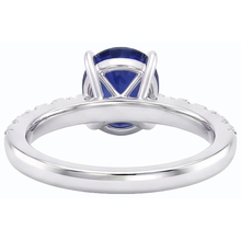 natural round sapphire 5.50ct ring close up detail