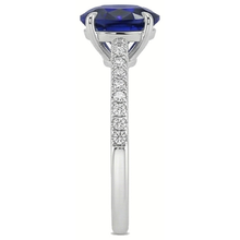 natural round sapphire 3.50ct ring on white background