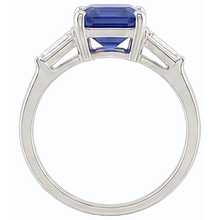 natural emerald sapphire 1.75ct ring profile view