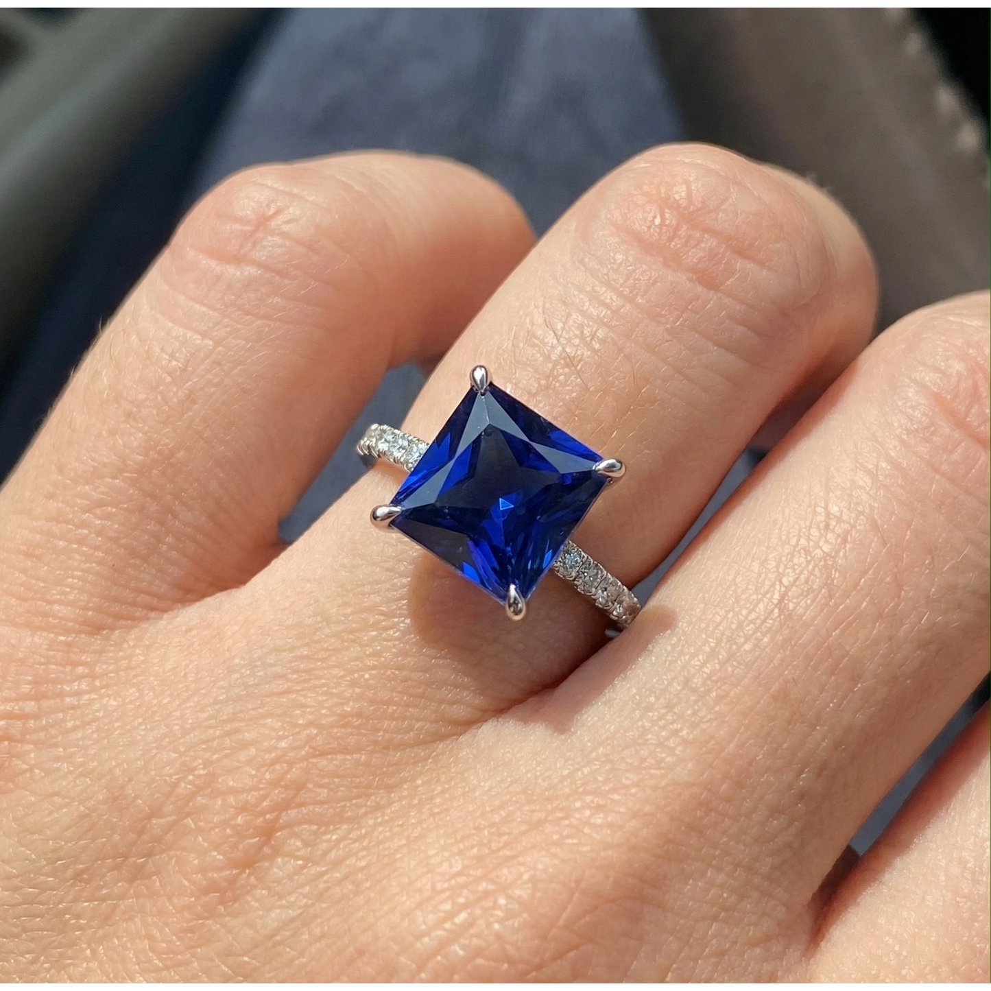 natural round sapphire 4.75ct ring with diamond accents