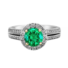 Genuine Fine Emerald Precious Stone Ring – main view