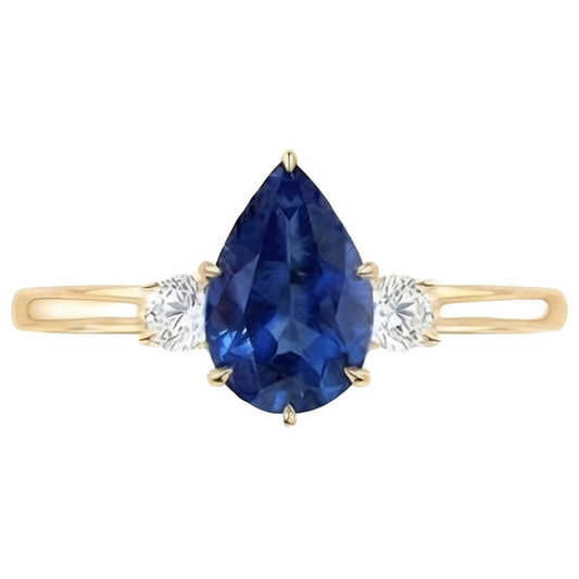 natural round sapphire 6.20ct ring close up detail