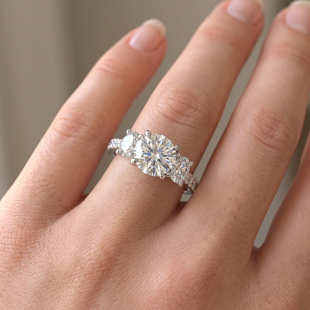 Women's Engagement Ring Round Natural Earth Mined Diamond