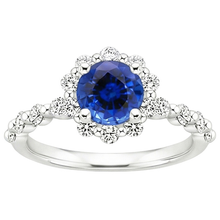 natural round sapphire 3ct ring close up detail
