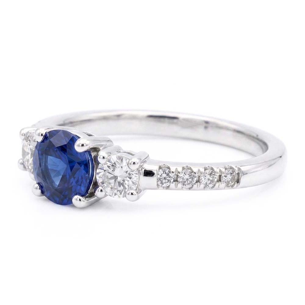 Women's Natural Earth Mined Diamond Ring 1.50 Carats 3 Stone Style Blue Sapphire Round Cut