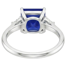 natural round sapphire 5.25ct ring top view