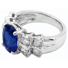 natural round sapphire 2.50ct ring close up detail
