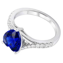 natural round sapphire 3.50ct ring close up detail