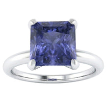 natural radiant sapphire 2.50ct ring close up detail