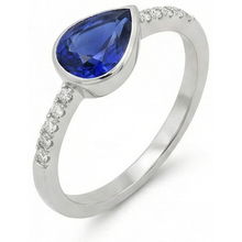natural round sapphire 2.50ct watch front view