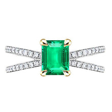 Authentic Fine Emerald Gemstone Ring – main view