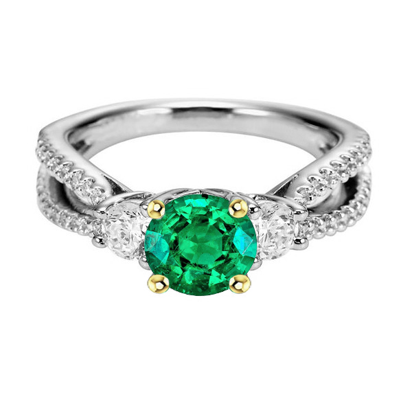 Earth-Mined Fine Emerald Gemstone Ring – main view