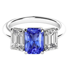 Womens Gemstone Radiant Sapphire Ring Emerald Natural Earth Mined Diamonds VVS1 4 Carats
