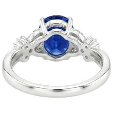 natural round sapphire 3.50ct ring top view