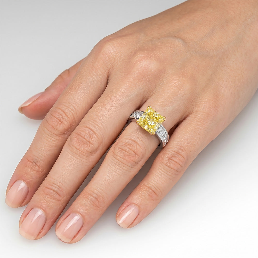 Yellow Canary Diamond VVS Halo Setting Ring 3.75 ct in 14 Karat