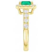 Step Cut Fine Emerald ring in 14K Yellow Gold – back view
