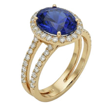 natural round sapphire 7ct ring close up detail