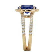 natural round sapphire 7ct ring top view